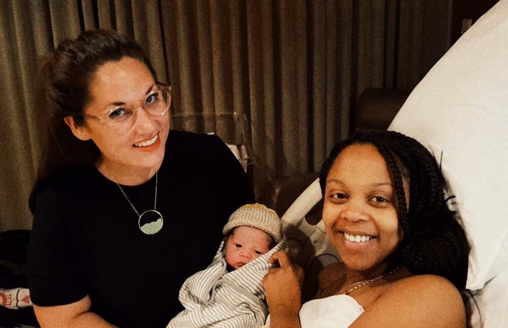 jody met verloskundige